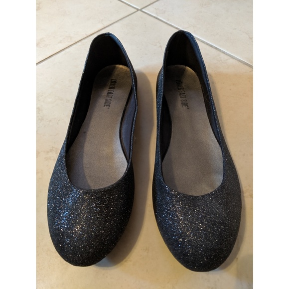 Shoes - Picture 1 of 1